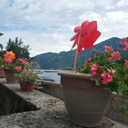 Lägenhet A Private And Parking Oliveto Lario