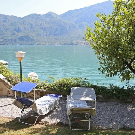 A Private And Parking شقة Oliveto Lario